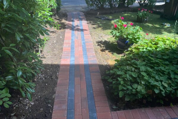 block paving pathway in brindle and charcoal