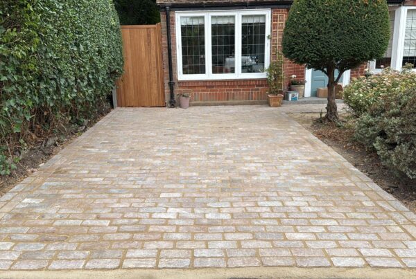 Yorkstone cobble sett driveway townsend drive st albans