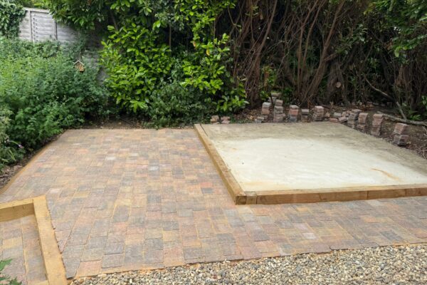 Teula Paving Patio & Pathway – Crouch Hill Lane, Redbourn