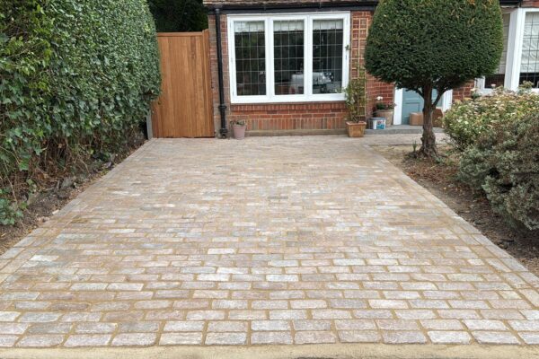 Harpenden block paved driveway